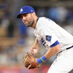 Dodgers označujúci Chrisa Taylora pre Temo, aktivujte Tommyho Edmana