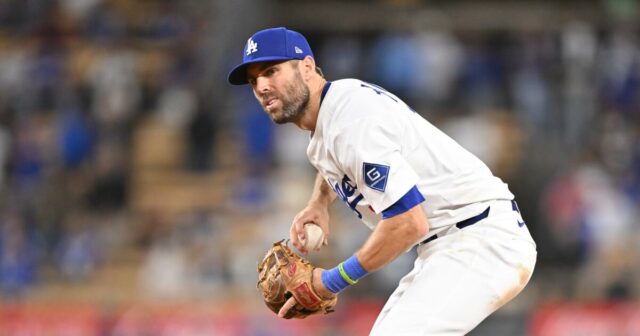 Dodgers označujúci Chrisa Taylora pre Temo, aktivujte Tommyho Edmana


