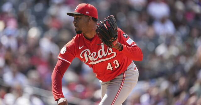 Dodgers získava bývalého All-Star Closer Alexis Diaz v červenom obchode

