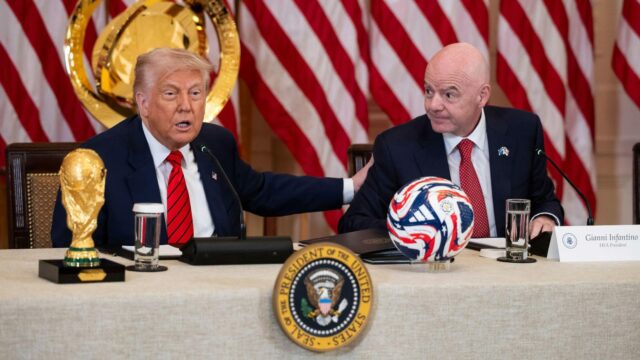 Donald Trump ponúka Rusko „povzbudzujúci“ majstrovstvá sveta, aby ukončil Ukrajinu vojnu

