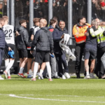 Dvaja priaznivci čelia rozkazom bingingu na škaredé scény pre Az alkmaar