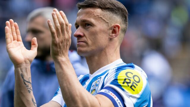 Hogg je jedným z desiatich hráčov vydaných Huddersfieldom po konci sezóny
