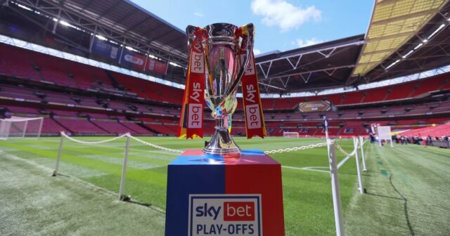 EFL Play-off Final: Prečo všetky tri zápasy Wembley začínajú o minútu neskoro

