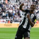Eddie Howe vydáva aktualizáciu prenosu Alexandra Isaka, keď Arsenal poslal jasnú správu proti pozadiu Hunt Striker