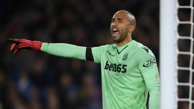 Brankár: Lee Grant (Stoke City) - Kliknutím na pravú šípku hore zobrazíte naše podceňované XI ...