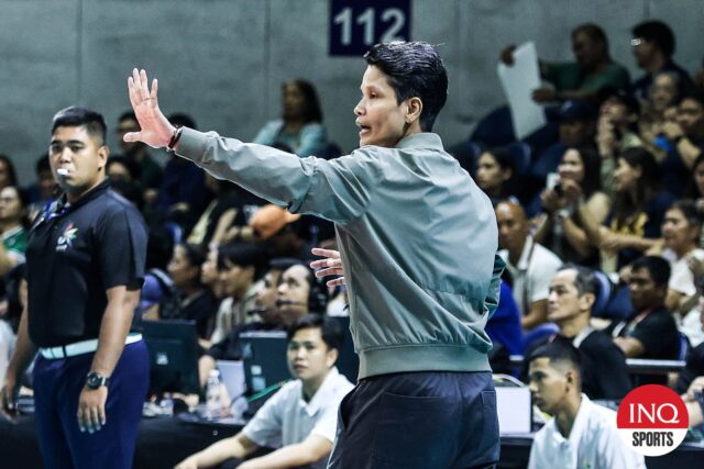 Do Lady Tamaraws, trénerka Tina Salas UAAP sezóna 87 Final Four Four