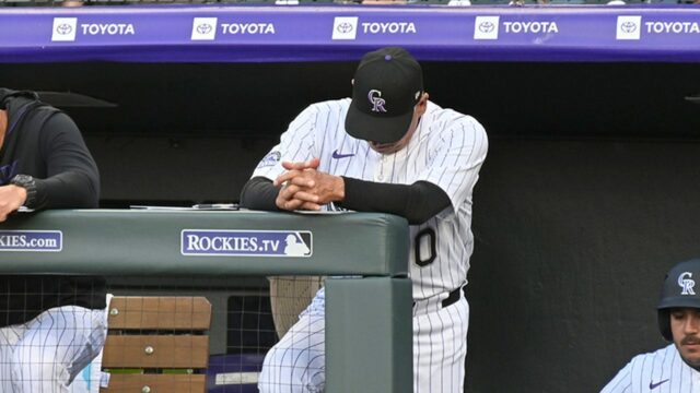 Fanúšikovia Rockies reagujú po strate 21-0 na Padres

