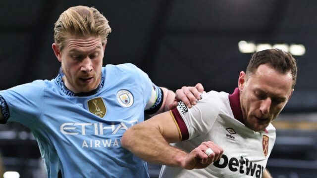Farke Eyes je obchodovaná, pretože konkurenti sa pripoja k voľnému agentovi Race Premier League

