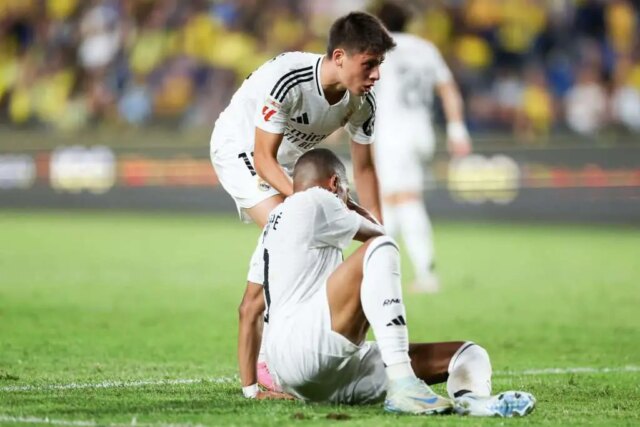 Foto: Kylian Mbappé nechal ohromený géniusom Arda Gülera pri víťazstve nad Celtou


