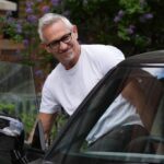 Gary Lineker sa ospravedlňuje za „zraneného a rozrušeného“, zatiaľ čo odchádza z BBC