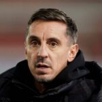 Gary Neville a scandalisé en rejoignant Bonnie Blue et est interdit de Premier League Club