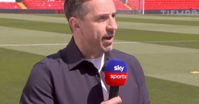 Gary Neville ponúka zadnú stranu vodcu Arsenalu Mikel Artetu

