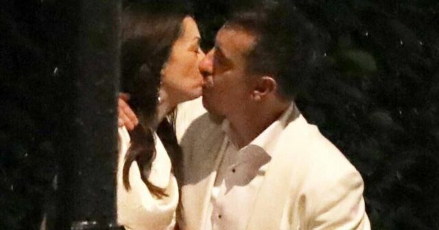 Gary Neville vyzerá horšie ako nosenie a manželka snog po odchode z Beckham Bashs | Futbalový šport


