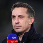 Neville verí, že neprítomnosť Bruyne ukazuje na tému v mestskej šatni