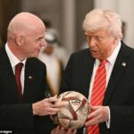 Prezident FIFA Gianni Infantino poslal Donalda Trumpa v Strednom predvečer na návštevu