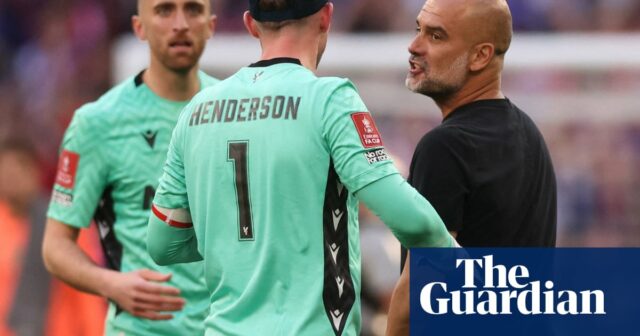 Guardiola sa opäť platí za prekrývanie, pretože úžasné rozhodnutia stoja za mestský pohár FA | Pep gardiola

