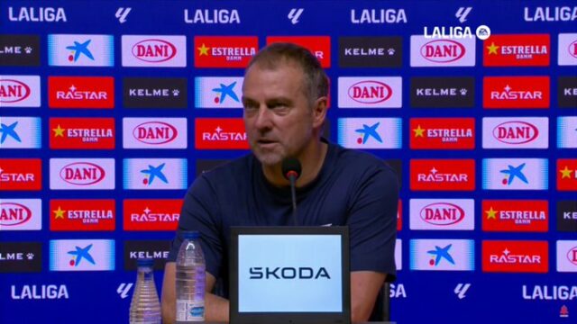 Hansi Flick reaguje, keď Barcelona zabezpečí 2024-25 La Liga titul

