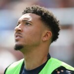 Homme Utd Transfer News: Striker prend la décision d'Old Trafford alors que Jadon Sancho déménage `` approuvé ''