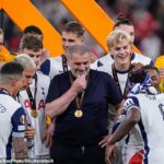 Aj keď hráči Tottenhamu zvíťazili v Európskej lige, neočakáva sa, že bude zodpovedný budúcu sezónu