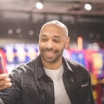 Ikona Thierry Henry Arsenal pošle správu siedmich slov po chat Lamine Yamal a Raphinha