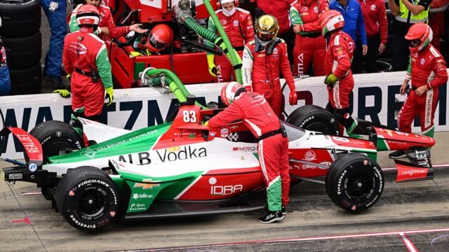 Indy 500: Robert Shwartzman si pamätá „skutočne strašidelný“ crash

