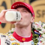 Indy 500: Vysvetlenie tradície, prečo výhercovia pijú mlieko vo Victory Circle