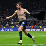 Inter Miláno Hype Francesco Acerbi oslava v 4-3 Clash vs Barcelona