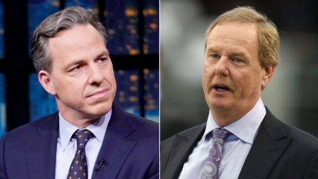 Jake Tapper CNN sa teší od bývalého reportéra ESPN NFL

