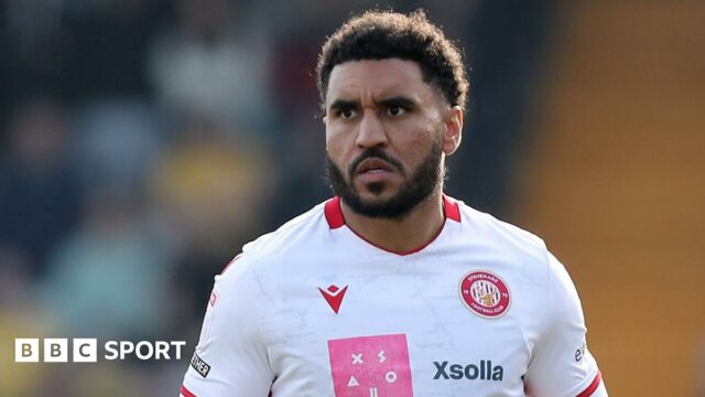 Jamie Reid playing for Stevenage