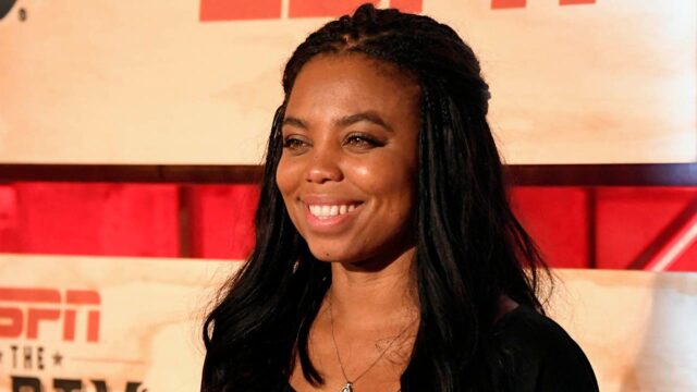 Jemele Hill vtipy o ESPN, ktorý sa vracia k „okolo Hoorn“, vracia sa

