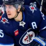 Jets 'Mark Schefele sa vypol za hru 7 proti blues