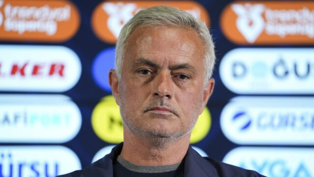 Mourinho urobil niekoľko výletov do Saudskej Arámy, keď sa tento rok zúčastnil na Formule 1 a Anthony Joshua proti Francisovi Ngannuovi bojovať tento rok