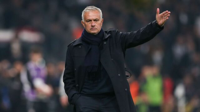 Jose Mourinho očakáva, že zostane vo Fenerbahce v druhej sezóne

