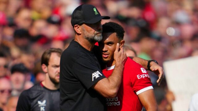 Klopp odhaľuje, kto sa môže „hnevať“ na Alexandra-Arnolda, pretože predchádzajúci Reds Boss zasiahne býky * t

