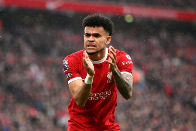 Koľko bude musieť Barcelona zaplatiť za podpísanie Luisa Díaza z Liverpoolu?


