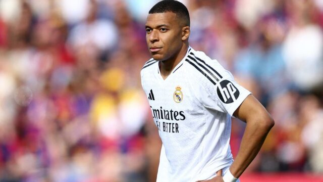 Koľko hráčov Real Madrid má klobúk proti Barcelone?

