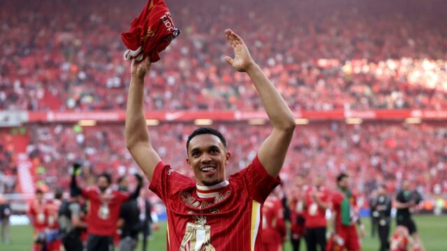 Kto po Trente Alexander-Arnold? Náznaky manažéra Liverpoolu

