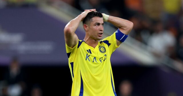 La cryptique de Cristiano Ronaldo `` Ce chapitre est terminée 'Tweet a des gens qui se demandent ce qui se passe
