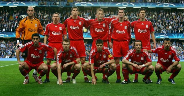 La légende de Liverpool prend sa retraite à l'âge de 42 ans alors que les fans déconcertés pensaient qu'il avait fait il y a longtemps '
