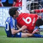 La star de Nottingham Forest Taiwo Awoniyi 'dans le coma induit' 'après avoir cassé le poteau de but