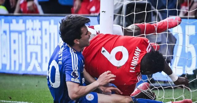 La star de la forêt de Nottingham Taiwo Awoniyi «sur le coma induit» après une intervention chirurgicale d'urgence

