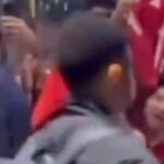 La star de l'homme UTD Amad explique pourquoi il a montré le majeur à un fan de football en Malaisie