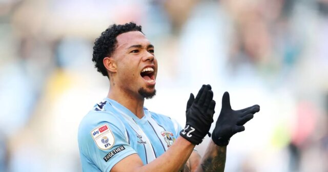 La tactique des éliminatoires de Sunderland `` Sneaky '', selon Troy Deeney, est «un peu de moi»
