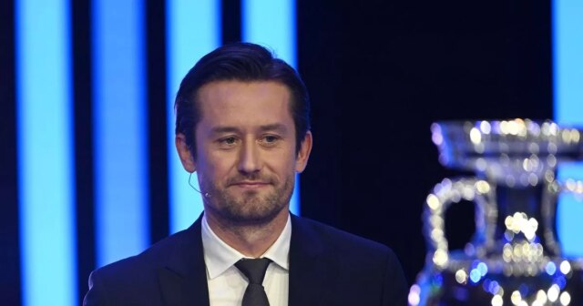 L'ancienne star de l'Arsenal, Tomas Rosicky, s'est précipitée à l'hôpital après avoir publié une déclaration inquiétante
