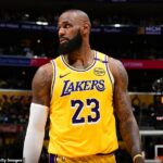 LeBron James čelí odchodu do dôchodku po tom, čo bol Lakers vyradený z play -off NBA