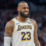LeBron James bude chýbať s Gala po zranení
