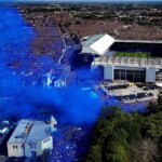 Les fans d'Everton agitent au revoir émotionnel à Goodison Park avec des poussées bleues et à 8h30 des visites de pub