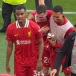Les fans de Liverpool pensent qu'ils savent ce que Trent Alexander-Arnold a été informé par son coéquipier