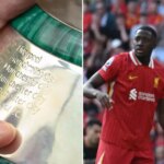 Les fans de Liverpool repérèrent la gaffe du trophée de Premier League alors qu'ils se préparent à soulever le titre