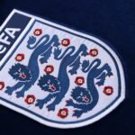 Les femmes transgenres ont interdit de jouer au football féminin en Angleterre par FA